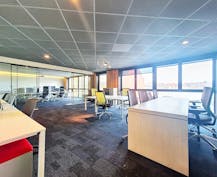 Instapklaar kantoor (257 m²) te huur nabij Gent-Dampoort