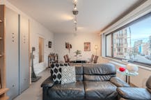 Lichtrijk 2-slaapkamer hoekappartement te koop te Oostende