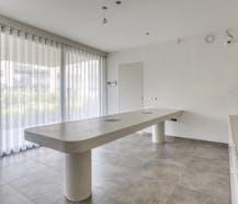 Modern appartement met mogelijkheid tot kantoor of praktijk