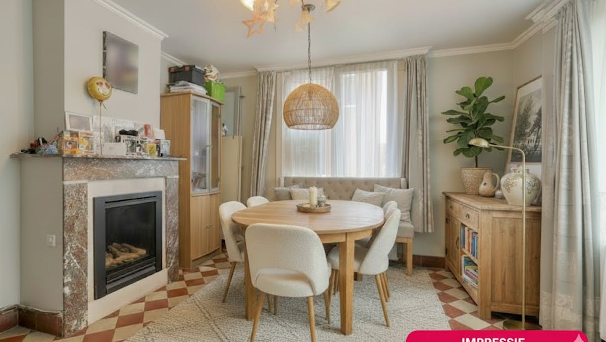 Huis met 4 slaapkamers en stadskoer in centrum Brugge