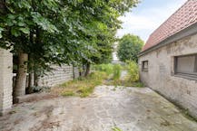 Groot huis te koop nabij centrum Ingelmunster!