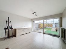 Gelijkvloers appartement met 2 slaapkamers en garagebox!