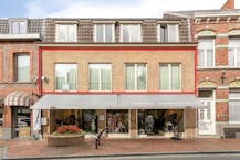 Ruim drie kamer appartement (139 m²) te koop in het centrum van Poperinge