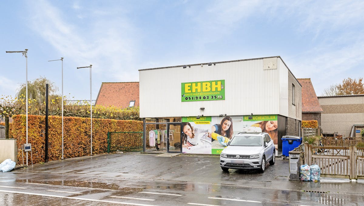 Kantoor te koop van ca. 260 m² in Oostnieuwkerke