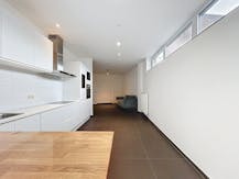 Halfopen woning met 3 slaapkamers te huur in Kortrijk