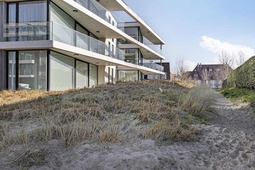 Appartement récent près de la mer avec 2 chambres à Sint-Idesbald