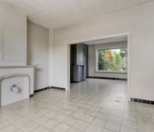 Te renoveren huis te koop met 4 slaapkamers, tuin en garage