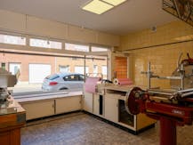 Handelspand met woonst te koop in Wondelgem