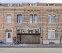 Charmant huis met 5 slaapkamers en garage in Assebroek