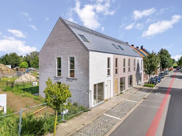 Woning met 3 slaapkamers en tuin te koop te Bavikhove
