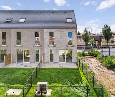Woning met 3 slaapkamers en tuin te koop te Bavikhove