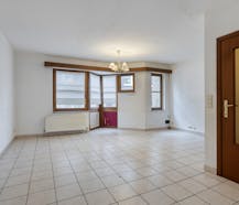 Op te frissen 2-gevelwoning met garage te koop in Vilvoorde