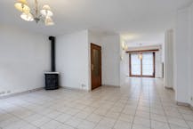 Op te frissen 2-gevelwoning met garage te koop in Vilvoorde