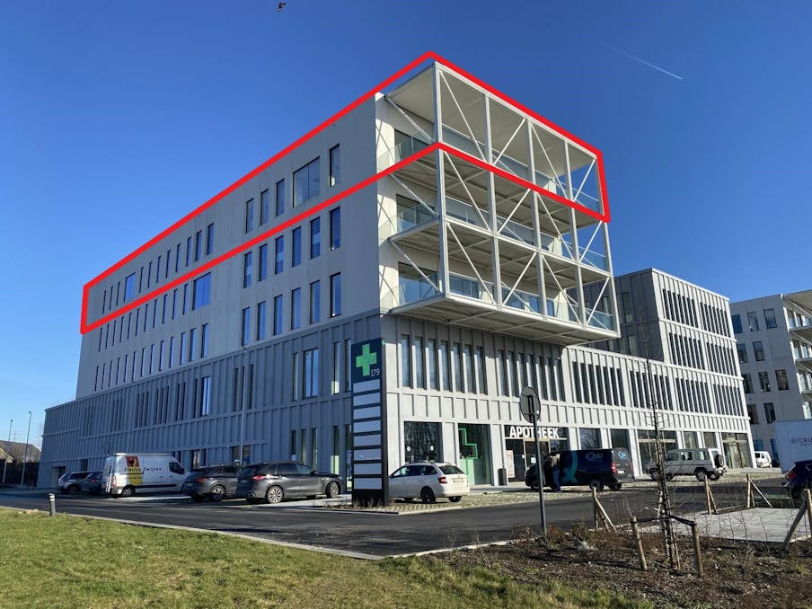 Espace de bureaux récemment construit d'environ 893 m² à R. Plaza Roeselare