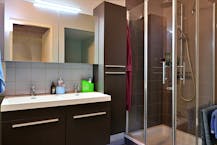 Instapklaar hoekappartement met ruim terras nabij Brugge centrum 