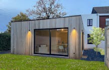 Volledig gerenoveerde halfopen bebouwing te huur in Essen!