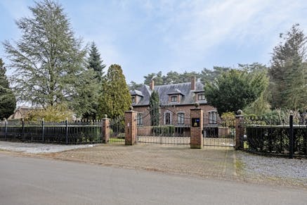 Villa te koop Maasmechelen