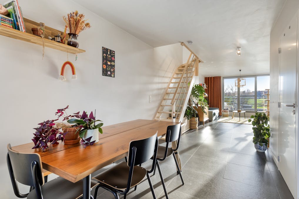 Gezellige duplex in het centrum van Grimbergen, met prachtig uitzicht, groot terras en parking!