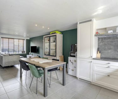 Prachtig gerenoveerde en energiezuinige starterswoning