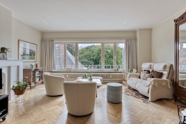 Instapklaar appartement met drie slaapkamers te koop in Berchem