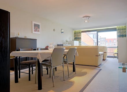 Ruim appartement in centrum Roeselare te koop!