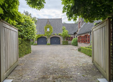 Residentieel gelegen villa te koop in Roeselare 
