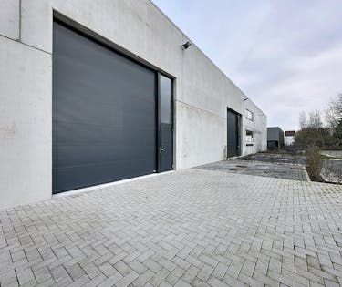 KMO-unit van ca. 215 m² te huur in Vichte.