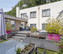 Veelzijdig bedrijfspand met woonst!