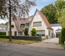 Veelzijdig bedrijfspand met woonst!