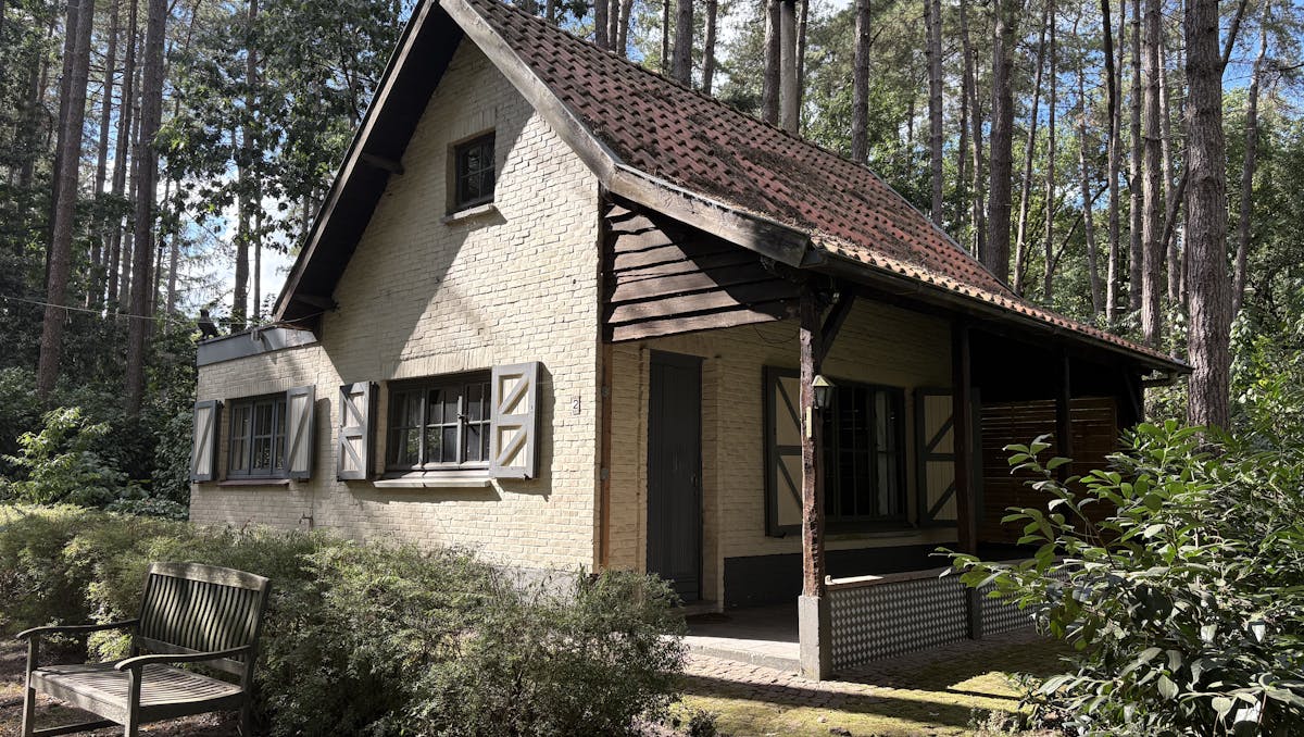 Woning met grote tuin te koop in Essen!