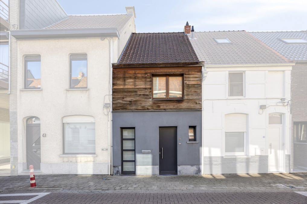 Centrumhuis met 3 slaapkamers te koop in Waregem