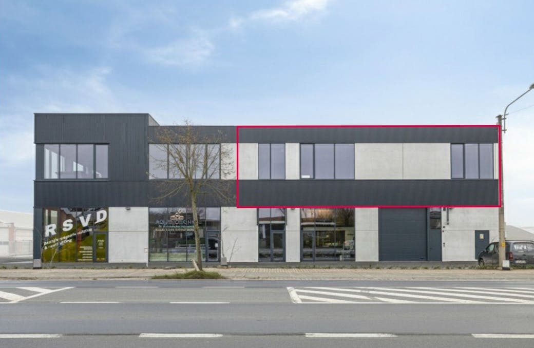 Nieuwbouwkantoor van ca.359m² op commerciële ligging