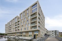 Duplex appartement met 3 slaapkamers aan het water te koop!