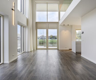 Duplex appartement met 3 slaapkamers aan het water te koop!