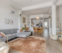 Stijlvolle loft nabij Tour & Taxis met terras