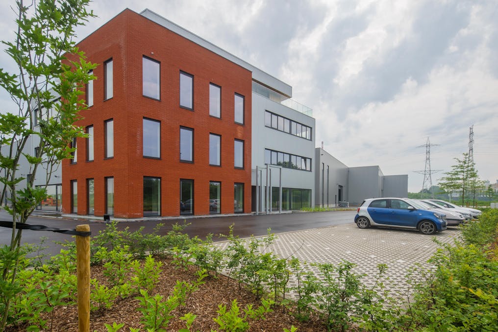Nieuwbouw kantoren in industriezone Grote Nest Evergem