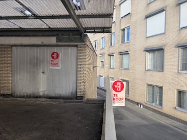 Garage te koop op een centrale ligging te Roeselare!