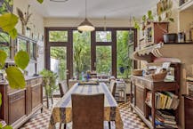 Charmant en ruim huis met 2 garageboxen in hartje Vilvoorde