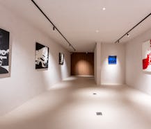 Kantoor met woonst te koop op toplocatie te Knokke-Heist.