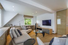 Unieke villa met binnenzwembad te koop op een toplocatie in Kortrijk! 