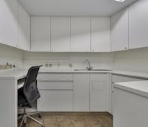 Charmant handelspand met woonst te huur in centrum Gent