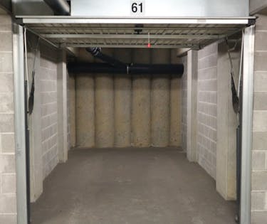 Garage box for rent!