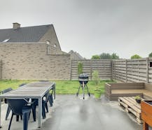 Nieuwbouwwoning met 3 kamers, garage en tuintje te huur in Vleteren!