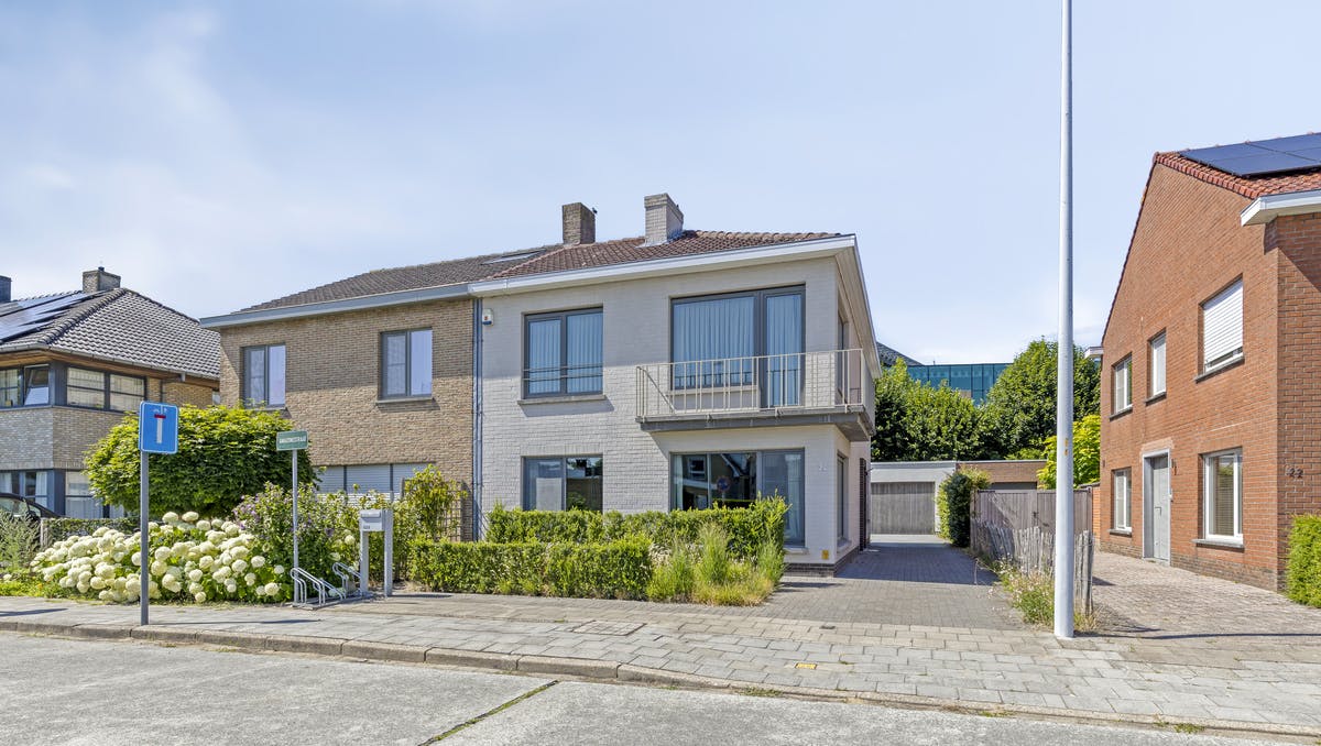 Opbrengstgebouw met 4 entiteiten in Sint-Michiels