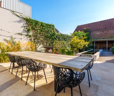 Uitzonderlijke stadswoning met praktijkruimte in Torhout