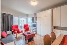 Studio met aparte slaapruimte en zijdelings zeezicht!