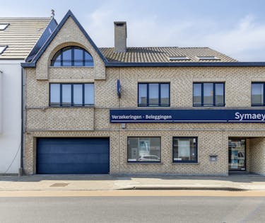 Handelspand (95 m²) met woonst (285 m²) te koop