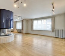 Handelspand (95 m²) met woonst (285 m²) te koop