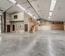 KMO-unit van 488 m² te huur in Kuurne