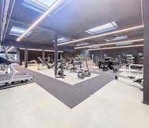 Handelsgelijkvloers van +- 559m² te Deurne